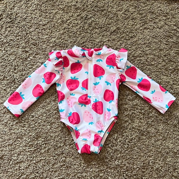 Gerber Other - Gerber | 0-3 Months | Summer Blossom Rash Guard